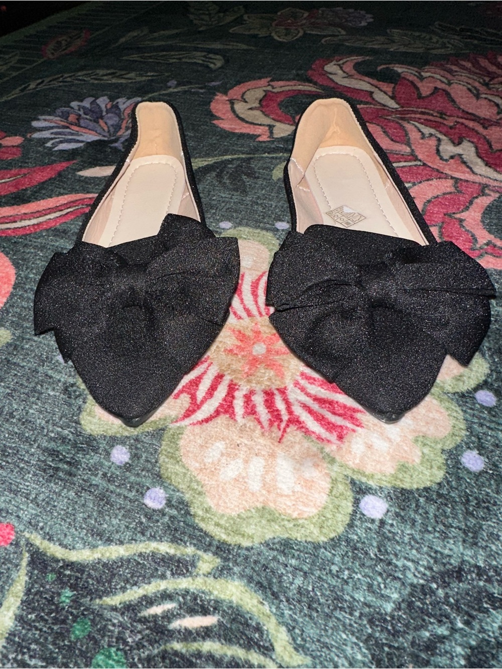 4/$20 💫 
SHEIN Black Bow Pointed Toe Ballet Flats Size 7 Slip-On Shoes - Picture 4 of 11